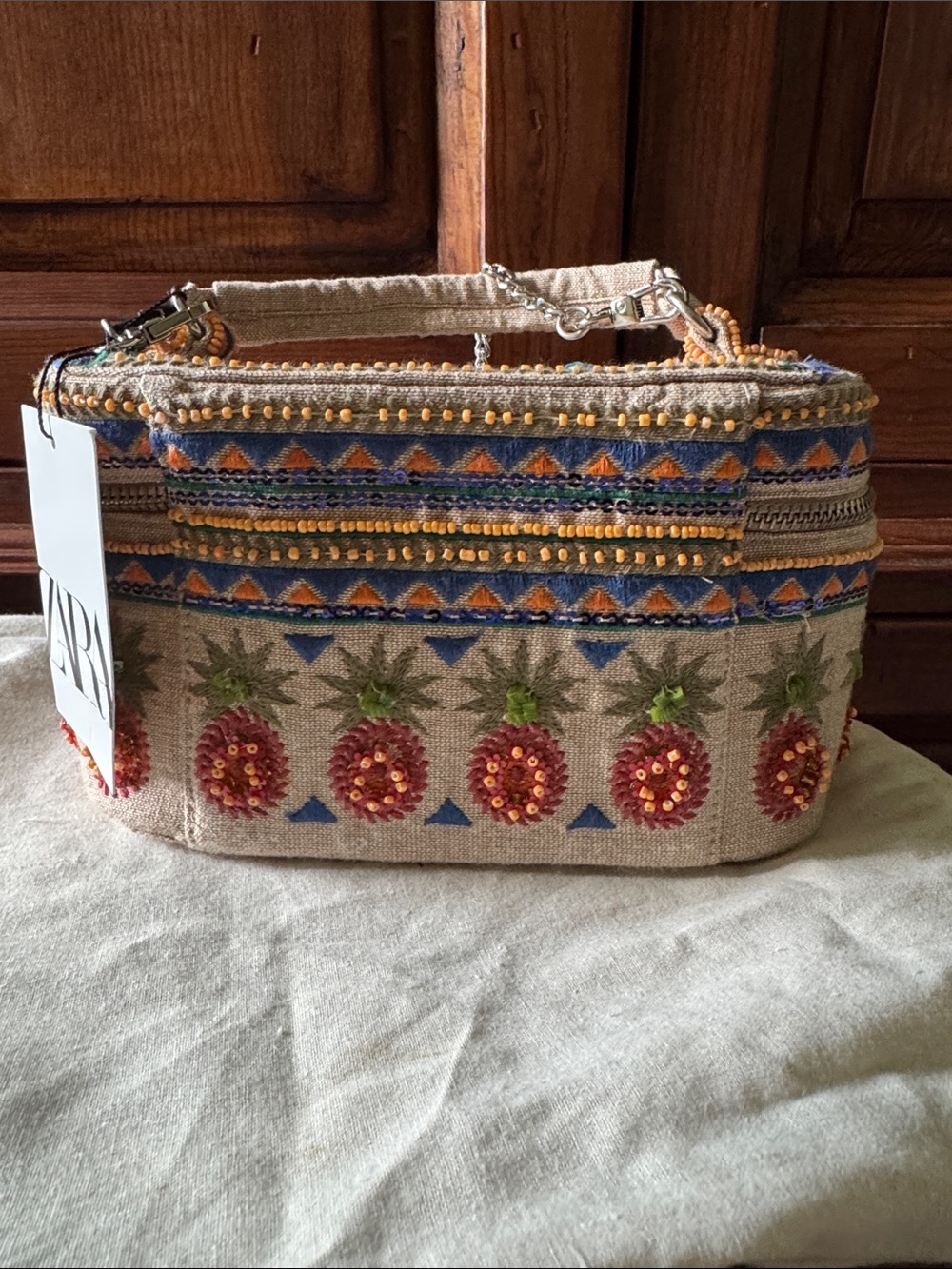 NWT ZARA BEADED TROPCIAL MOTIF VANITY BAG CROSSBODY CHAIN AND DUSTBAG - Picture 6 of 10
